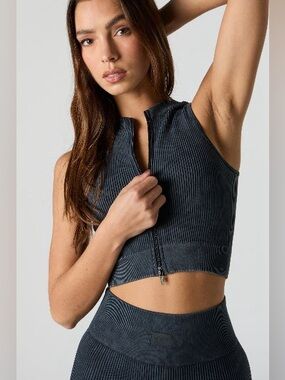 Sommer Ray Washed Seamless Ribbed Zip-Up Tank size Large